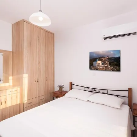 Traditional Stergia * Pylion