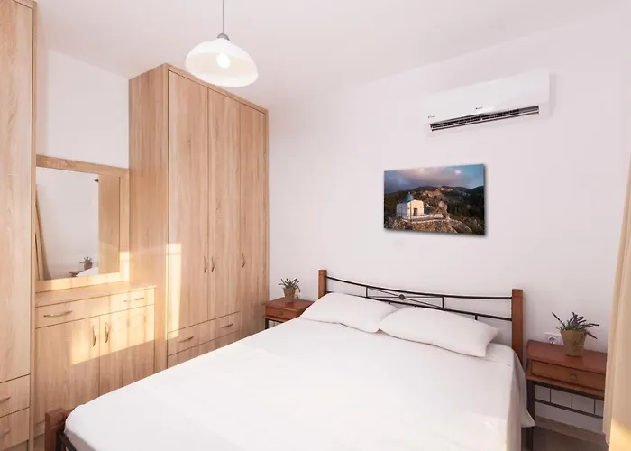 Traditional Stergia * Pylion